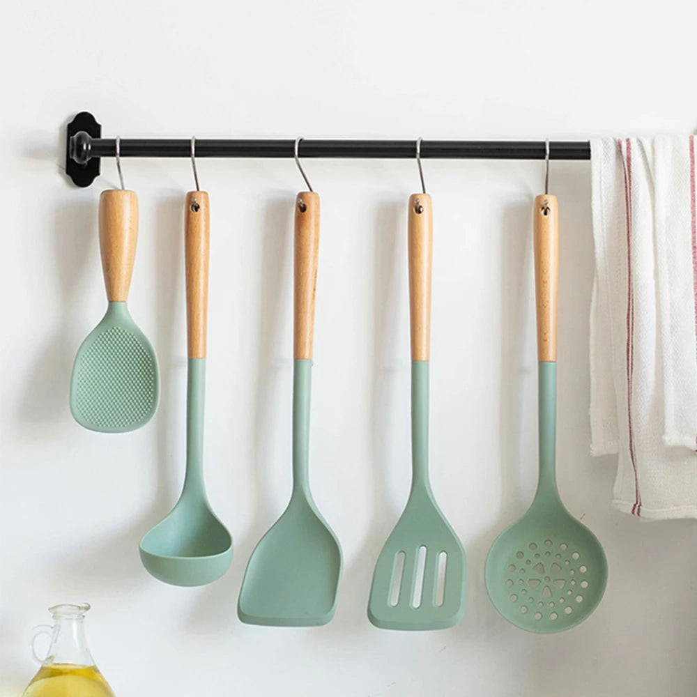 5Pcs Green Non-Stick Silicone Wooden Handle Kitchen Utensils Kitchen Utensils Silicone Cooking Spatula Baking Storage Tool