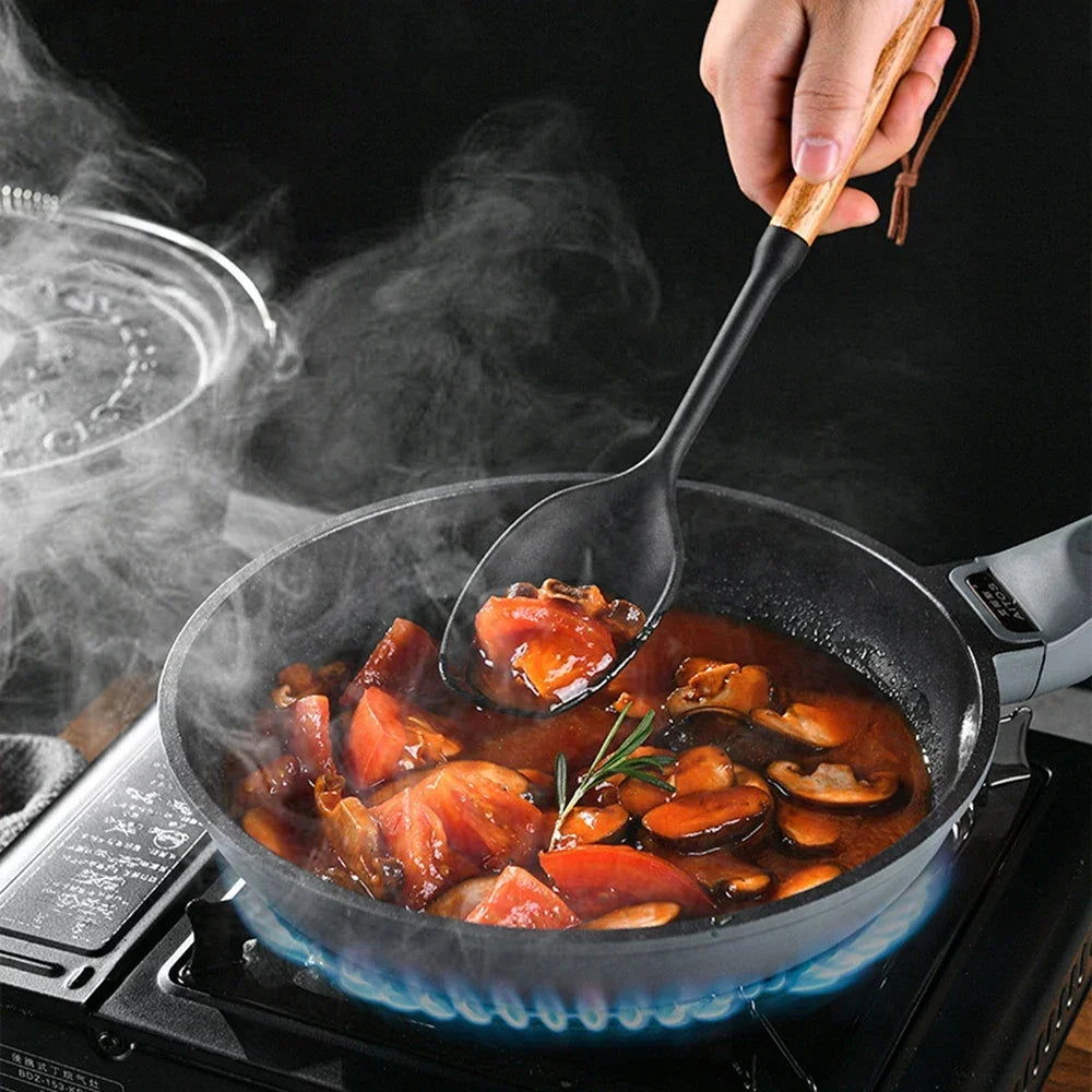 7Pcs Black Silicone Wooden Handle Cooking Tool Non-Stick Kitchen Utensils Silicone Spatula Baking Kitchen Utensils Tool